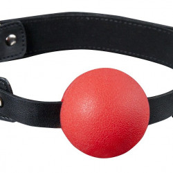 Красный силиконовый кляп-шар с ремешками из полиуретана Solid Silicone Ball Gag